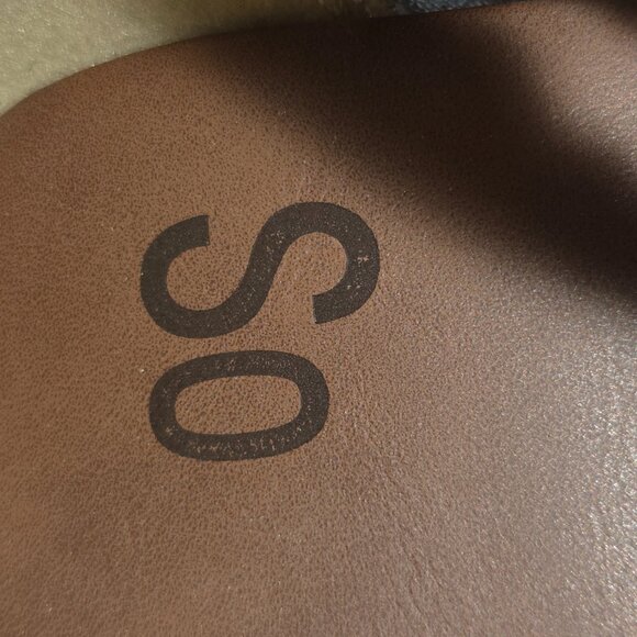 Snake Print Gladiator Sandals - Picture 4 of 5